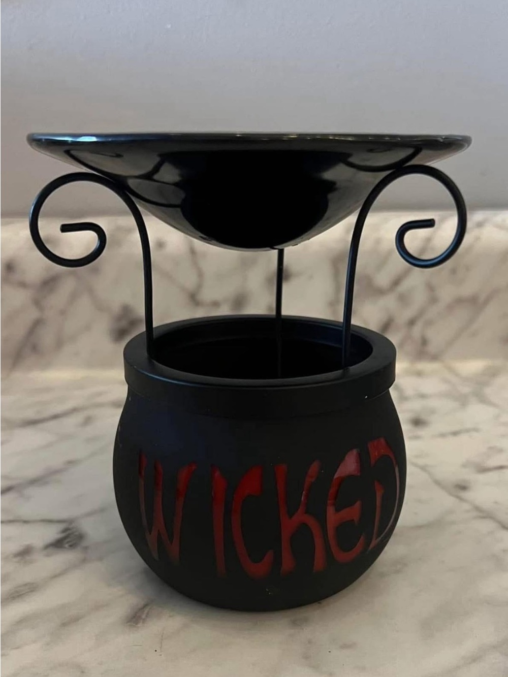 NWOT Wicked Black & Red Decorative Wax Melter